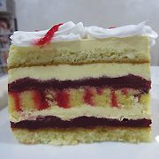 Ukusi torti Fragola cake
